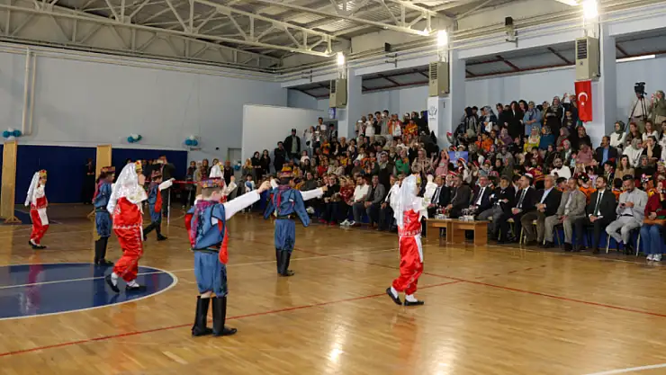 Selçuklu 2. Halk Oyunları Şenliği yoğun katılımla tamamlandı!