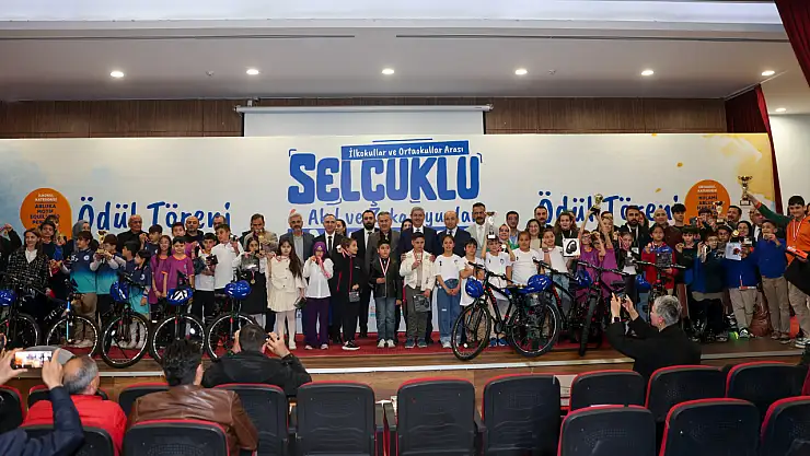 Selçuklu Akıl ve Zeka Oyunları Yarışması'nda ödül heyecanı yaşandı