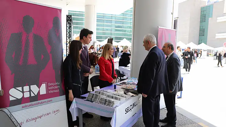Selçuklu Belediyesi, Sim İle Kariyer Fuarı'na Katıldı!