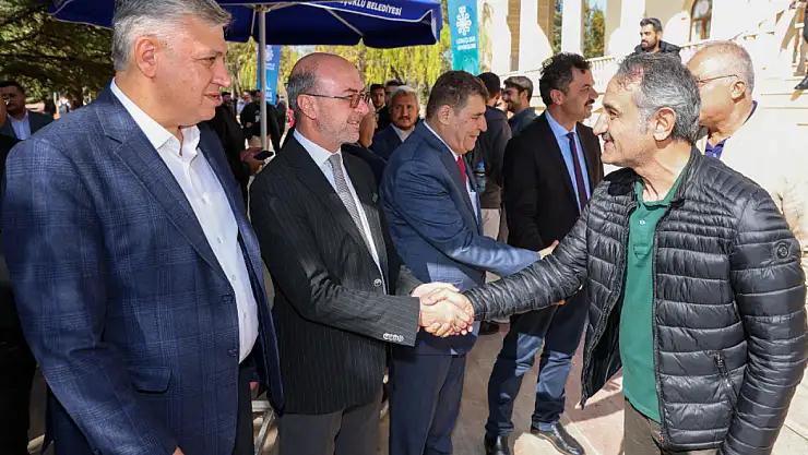 Selçuklu'da Cuma Buluşmaları devam ediyor: Başkan Pekyatırmacı, 'Amacımız gençlerimizi değerlerimizle buluşturmak'