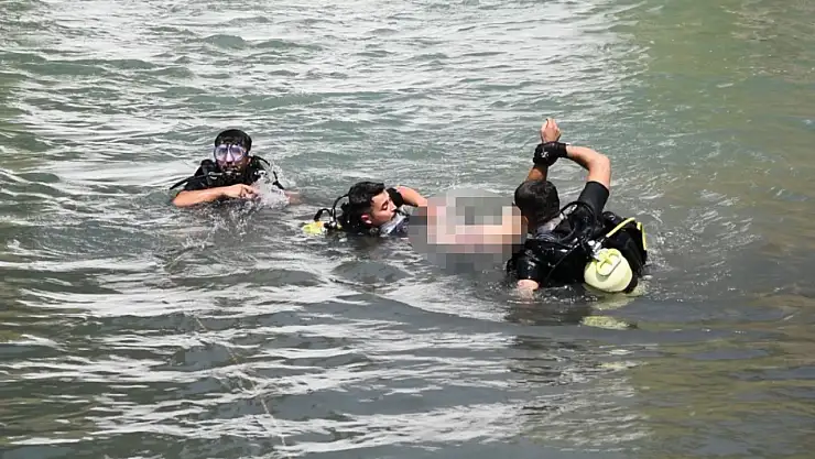 Serinlemek için girdiği şelalede hayatını kaybetti