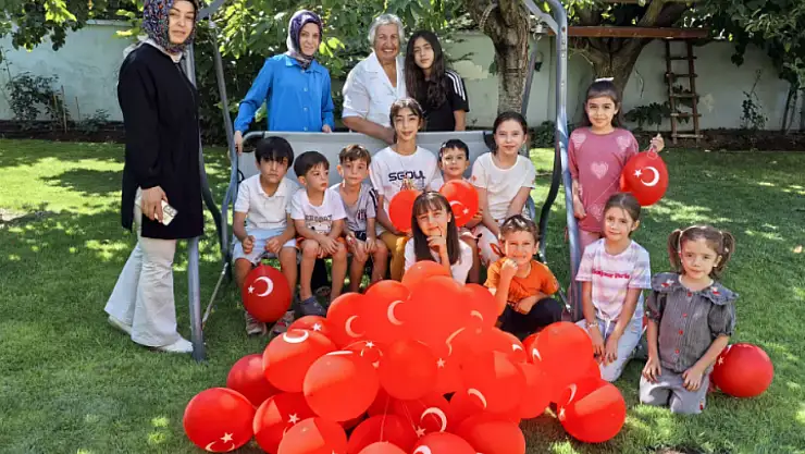 SEVGİ-DER'den eğitime destek: 100'den fazla çocuğa kırtasiye yardımı