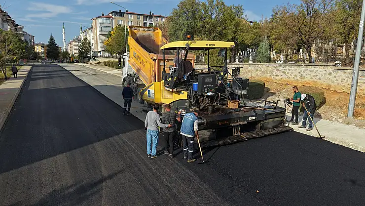 Seydişehir'de bozuk yollar tarih oluyor
