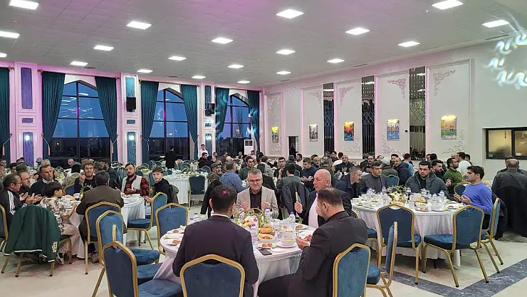 Seydişehir Taşıyıcılar Kooperatifi Başkanlığı üyeleri iftarda bir araya geldi