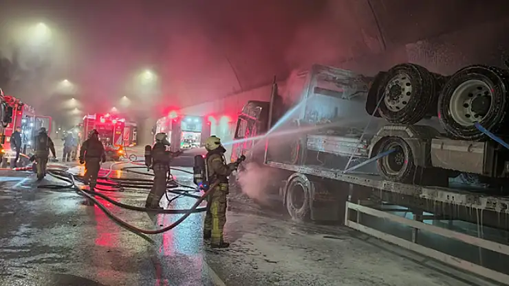 Seyir halindeki tırda yangın!