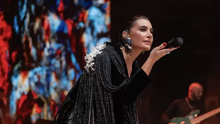 Sıla Konya'da hayranlarıyla buluşuyor