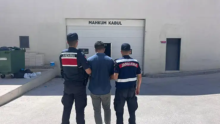 'Silah hırsızlığı' ihbarında bulunduğu silahlar kendisinin çıkınca yakayı ele verdi