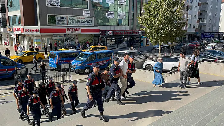 Silahla vurulmuş halde bulunmuştu: Oğlunun öldürdüğü ortaya çıktı!