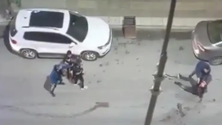 Silahlı kavgada 3 kişi yaralandı!