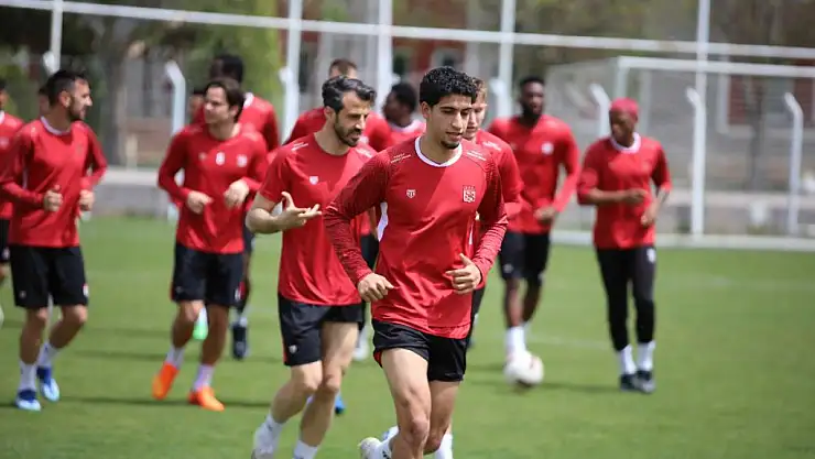 Sivasspor'da Konya maçı hazırlıkları başladı!