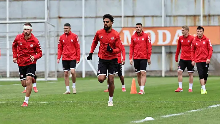 Sivasspor, Fenerbahçe maçı hazırlıklarına devam etti