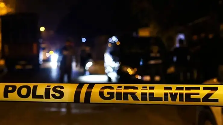 Şoke eden gelişme! CHP'li isim eşini bıçakladı...