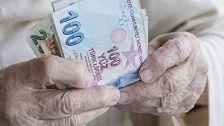 Son Dakika: Emekli Bayram ödemesi belli oldu!