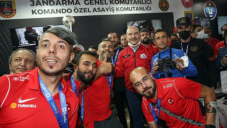 Soylu'dan  TEKNOFEST'e ziyaret