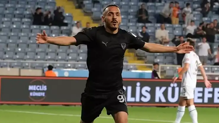 Süper Lig'de fırtına gibi esti! Konyaspor, Bilal Boutobba'yı zorluyor.. Bilal Boutobba kimdir? Yeşil-Beyazlılara ne katar? İşte Boutobba analizi...