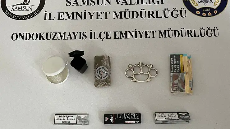 Şüpheli gençlerden uyuşturucu çıktı!