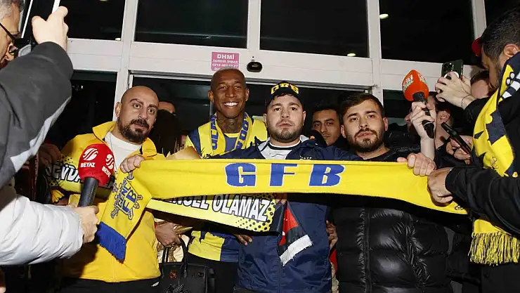 Talisca Fenerbahçe için İstanbul'da