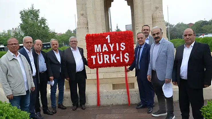 Tamak: Tüm emekçilerin, emek ve dayanışma gününü kutluyoruz!