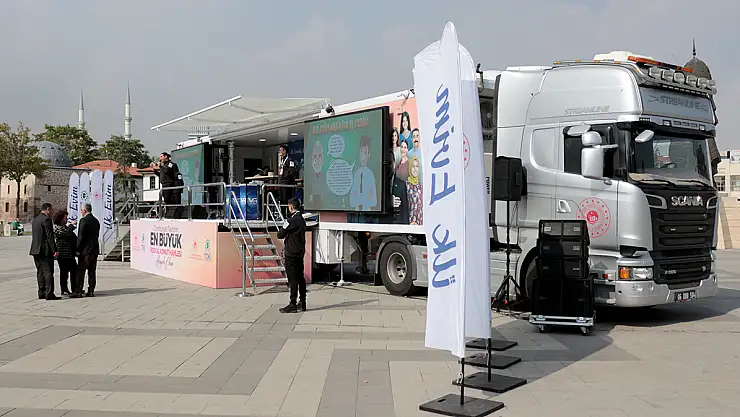 Tanıtım tırı Konya'ya geldi
