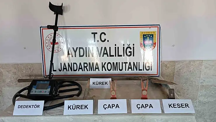 Tarihi eser bulmak istediler, yakalandılar