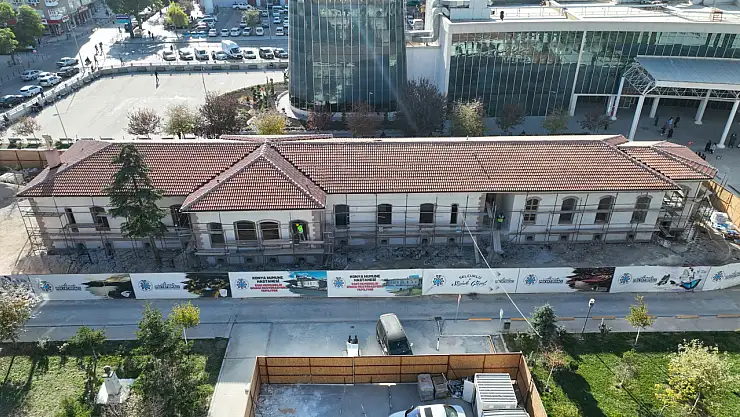 Tarihi Hemşirelik Binasının restore çalışmaları devam ediyor