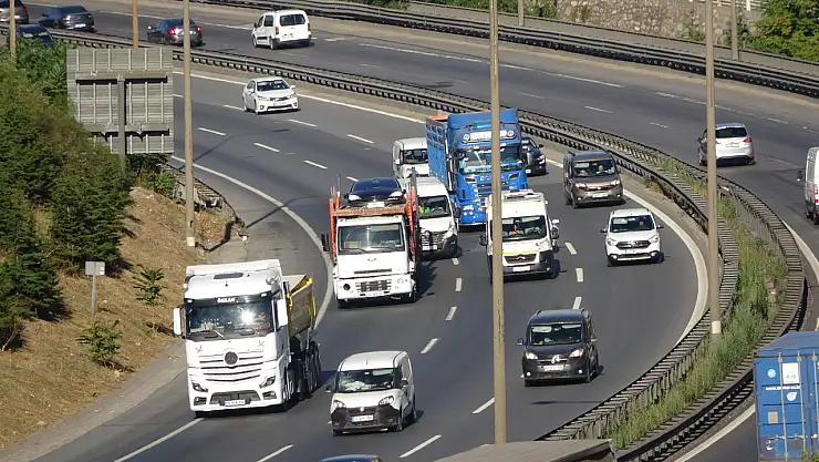 Tatilcilerin dönüş yolculuğu erken başladı