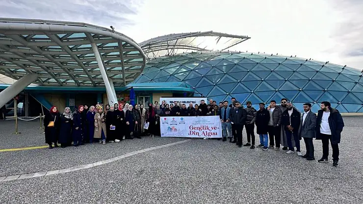 TDV Türk ve uluslararası öğrenciler için Konya gezisi düzenledi