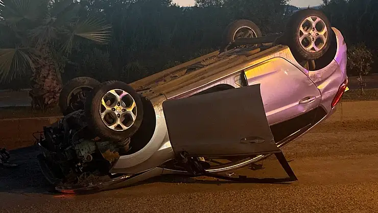 Ters dönen araçtan burnu kanamdan çıktı!