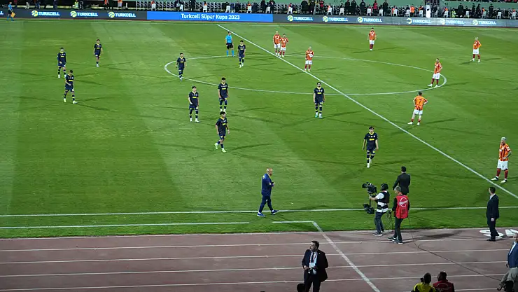 TFF Süper Kupa mücadelesi yarıda kaldı