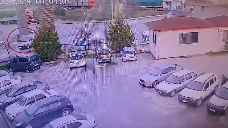 Ticari aracın çarptığı gece bekçisi hayatını kaybetti