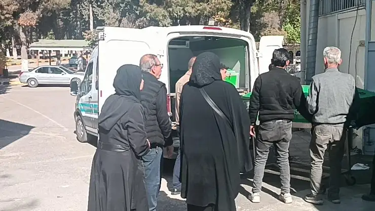 Ticari taksinin çarptığı 8 yaşındaki çocuk hayatını kaybetti