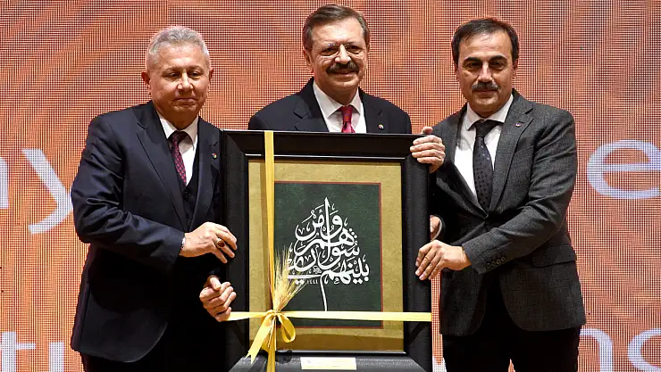 TOBB Başkanı Hisarcıklıoğlu Konya'da Hayatın İlerisi panelinde konuştu!