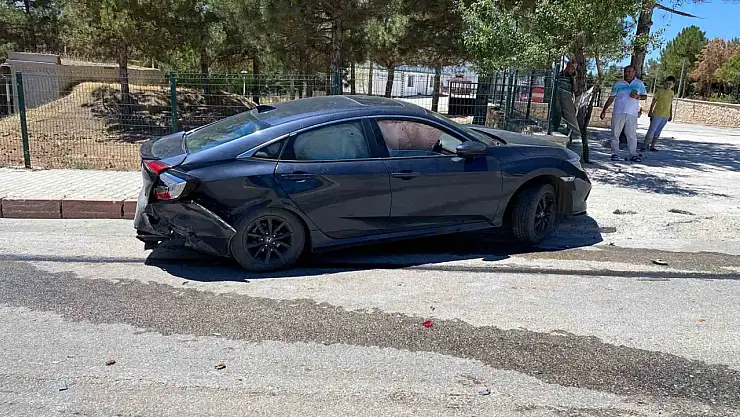 Trafik kazası: 2 yaralı