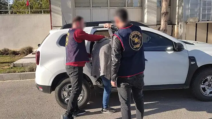 Traktörlerin ön ağırlık demirini çalan 1 kişi yakalandı