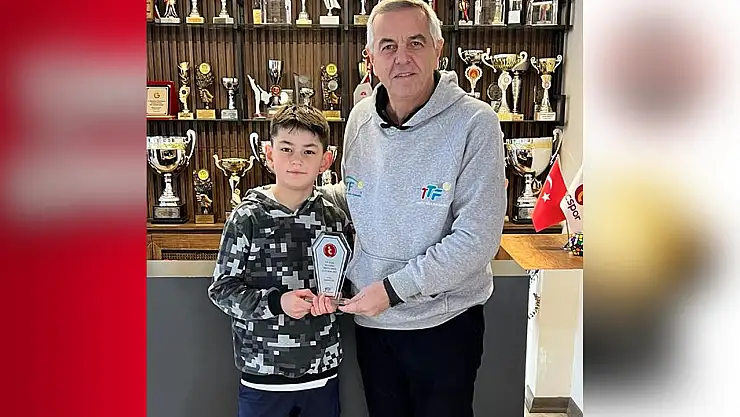 Tüm maçlarını kazanıp şampiyon oldu