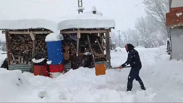 Tunceli beyazlar içinde