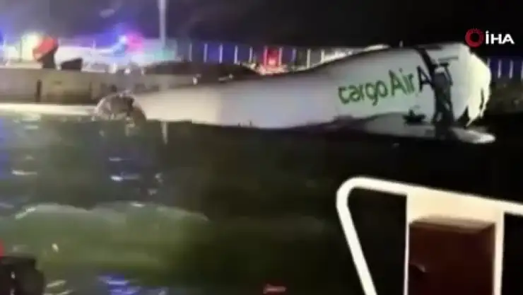 Türk kargo uçağı denize çakıldı: Katliam gibi kaza 2 kişi hayatını kaybetti!