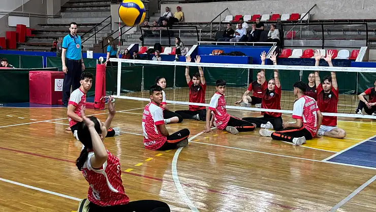 Türkiye Okul Sporları Oturarak Voleybol Şampiyonası sona erdi