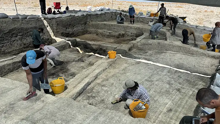 Türkmen Karahöyük kazısında yeni buluntular ortaya çıktı!