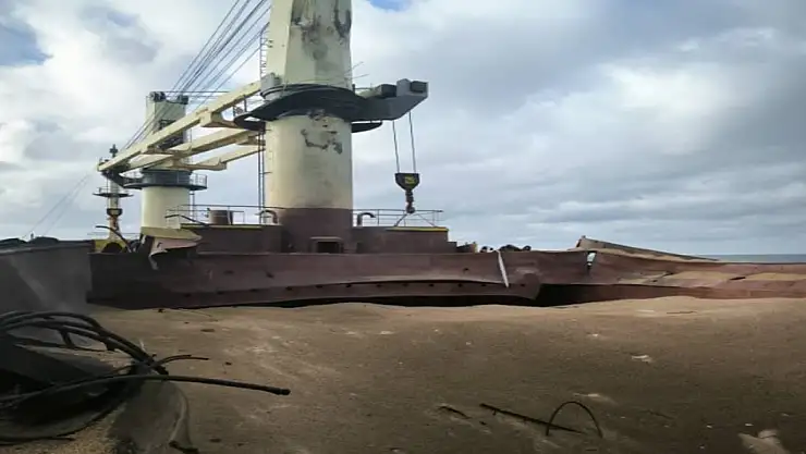 Ukrayna: 'Rusya, Mısır'a giden tahıl gemisini vurdu'