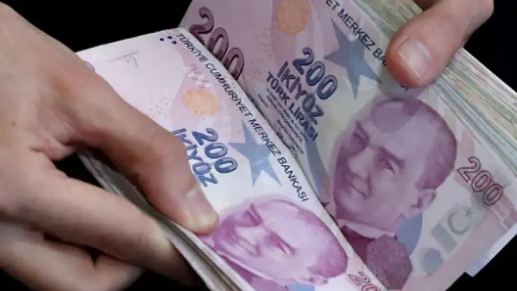 Üniversite öğrencilerine müjdeli haber: Burs ücretlerine zam!