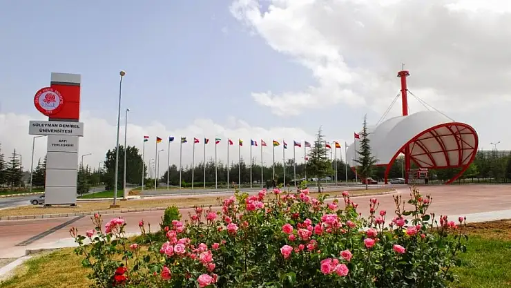 Üniversitede kırılan plastik tavandan düşen öğrenci ağır yaralandı