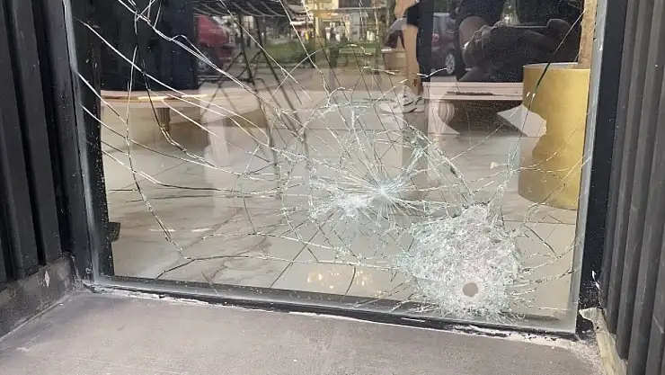 Ünlü güzellik merkezine silahlı saldırı