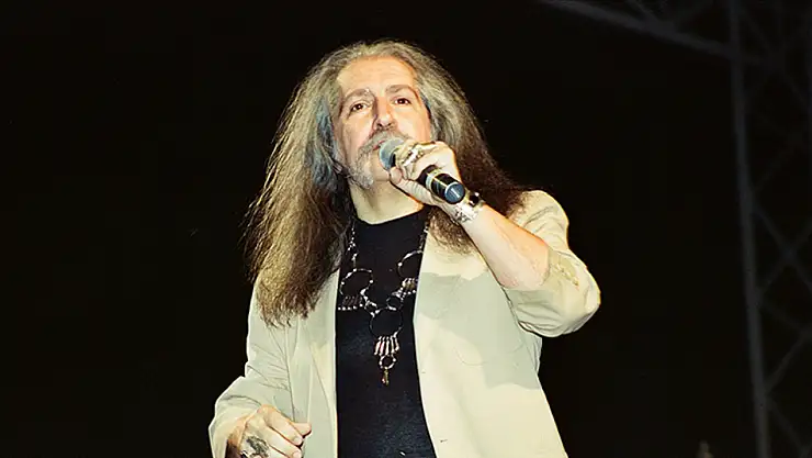 Usta Sanatçı Barış Manço, son konserini Konya'da vermişti