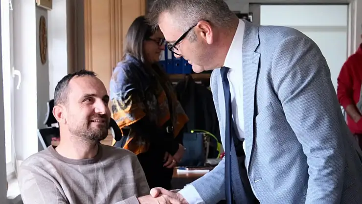 Ustaoğlu'ndan engelli çalışanlara 3 Aralık ziyareti!