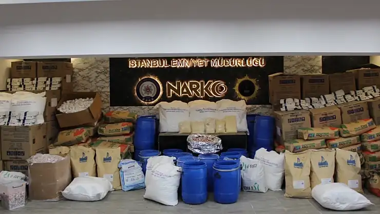 Uyuşturucu imalathanelerine baskın: Tonlarca kimyasal madde ele geçirildi