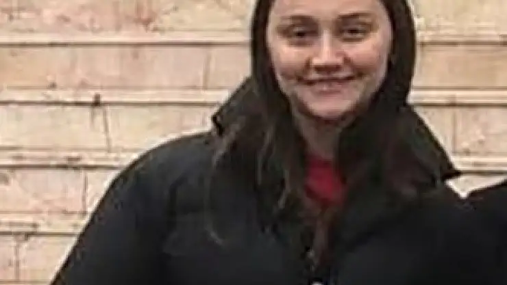 Üzerine ağaç dalı düşmesi sonucu hayatını kaybetti