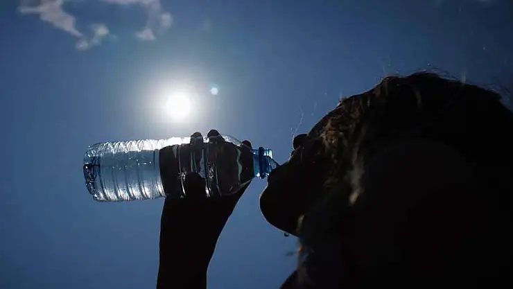 Uzmanından uyarı! Fazla su tüketimi zehirlenmeye sebep olabilir!