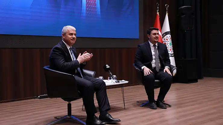 Vali İbrahim Akın 'Gençlerle Baş Başa' programında öğrencilerle buluştu