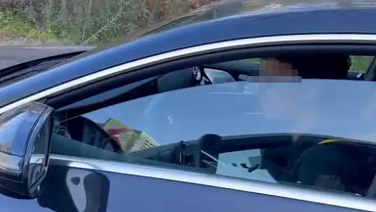 'Valinin yeğeniyim' diyen çakarlı araç sürücüsüne şok ceza